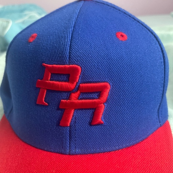Puerto Rico cap with embroidered initials,flag and a WBC logo. - Picture 2 of 6